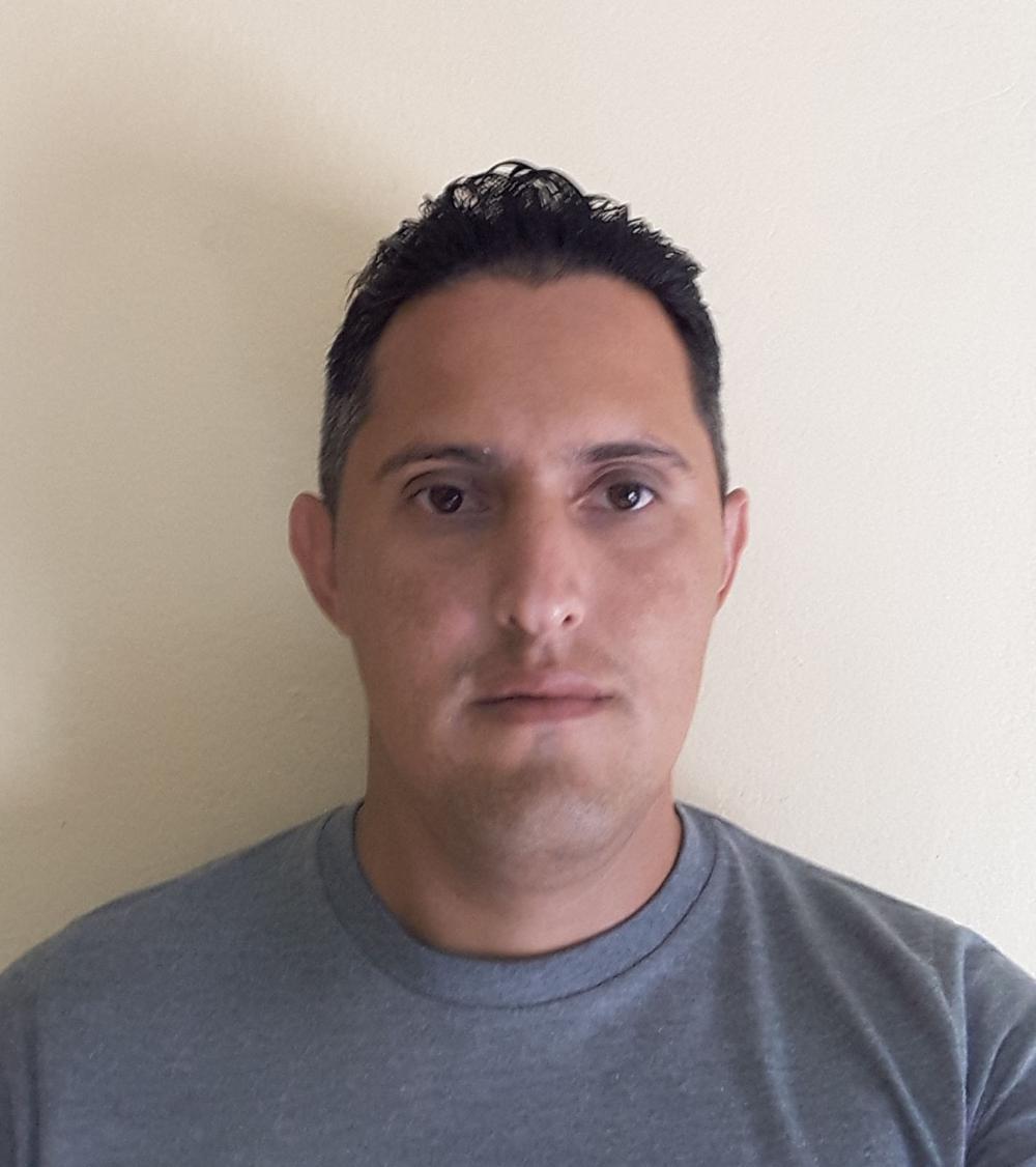 Busco empleo como peon de Albañil o Pintor
